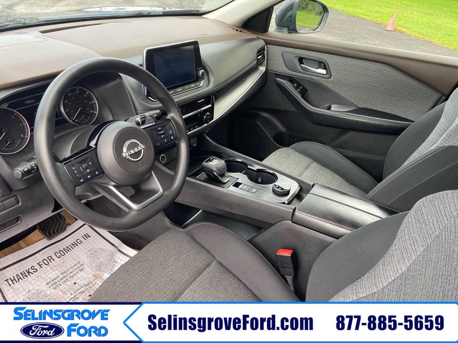 2022 Nissan Rogue SV - Photo 16