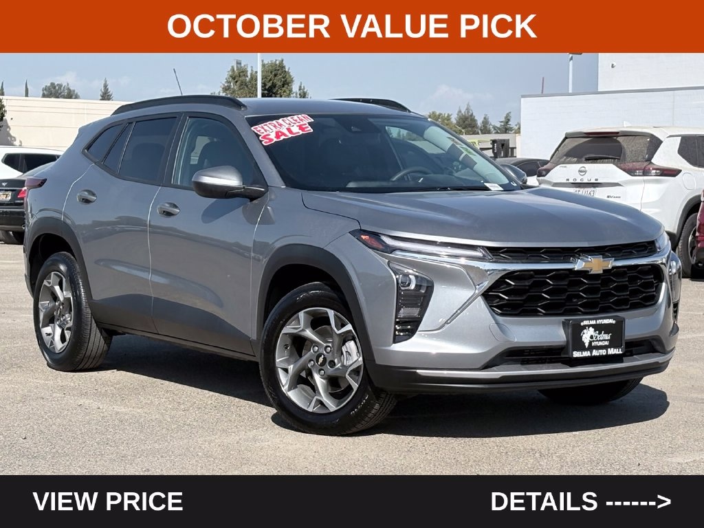 Used 2025 Chevrolet Trax LT SUV