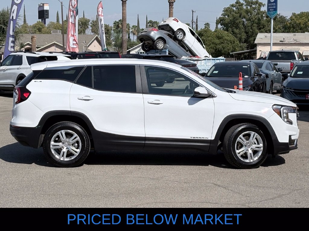 Used 2024 GMC Terrain SLE SUV