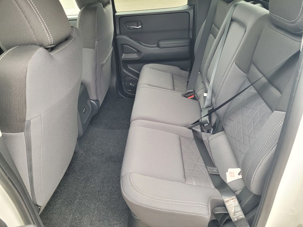 2026 Nissan Frontier SV - Photo 6