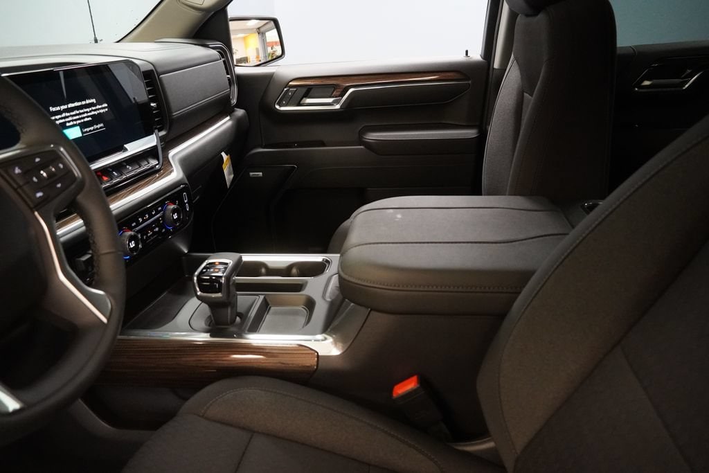 2026 Chevrolet Silverado 1500 LT Trail Boss - Photo 8