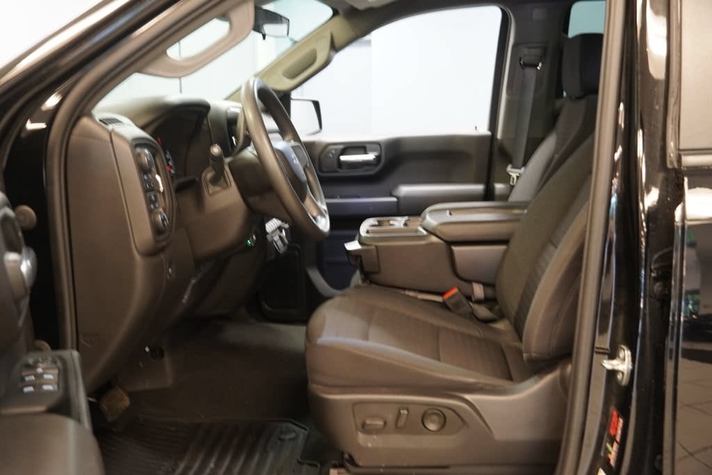 Used 2023 Chevrolet Silverado 1500 Custom Trail Boss Truck Crew Cab