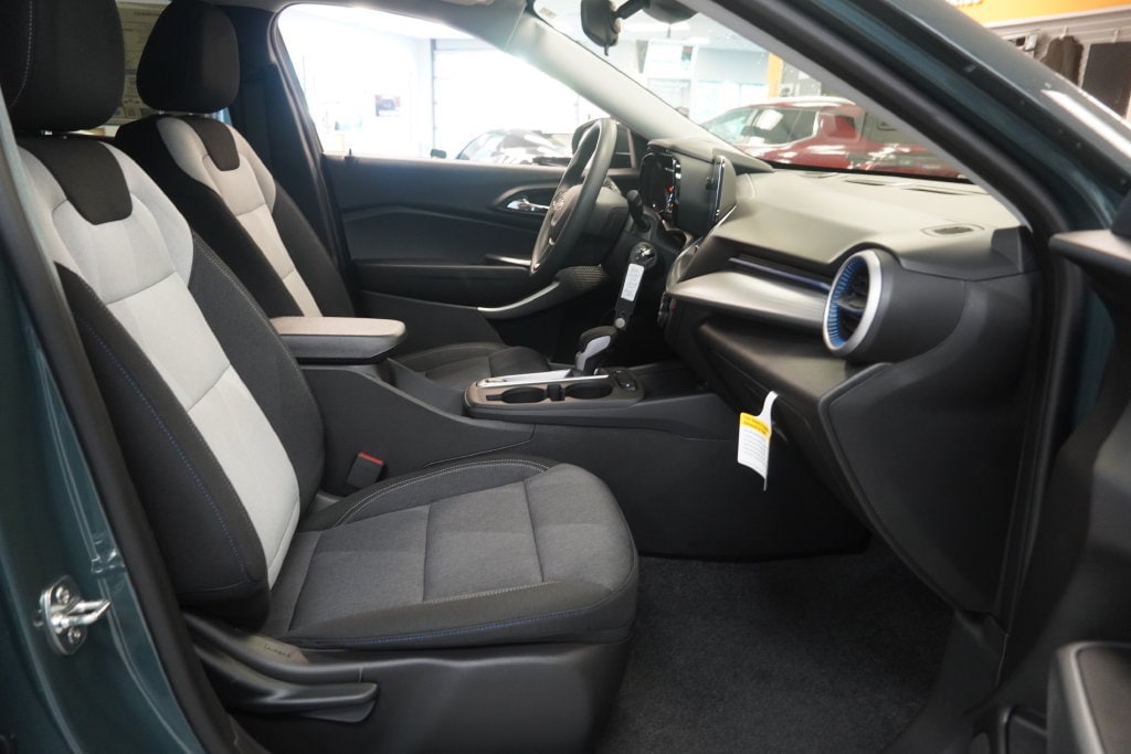 2026 Chevrolet Trax LS - Photo 32