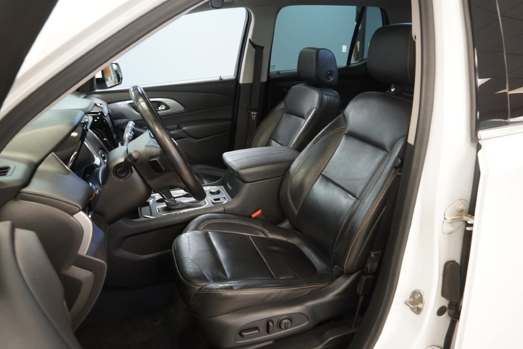 Used 2020 Chevrolet Traverse LT Leather SUV