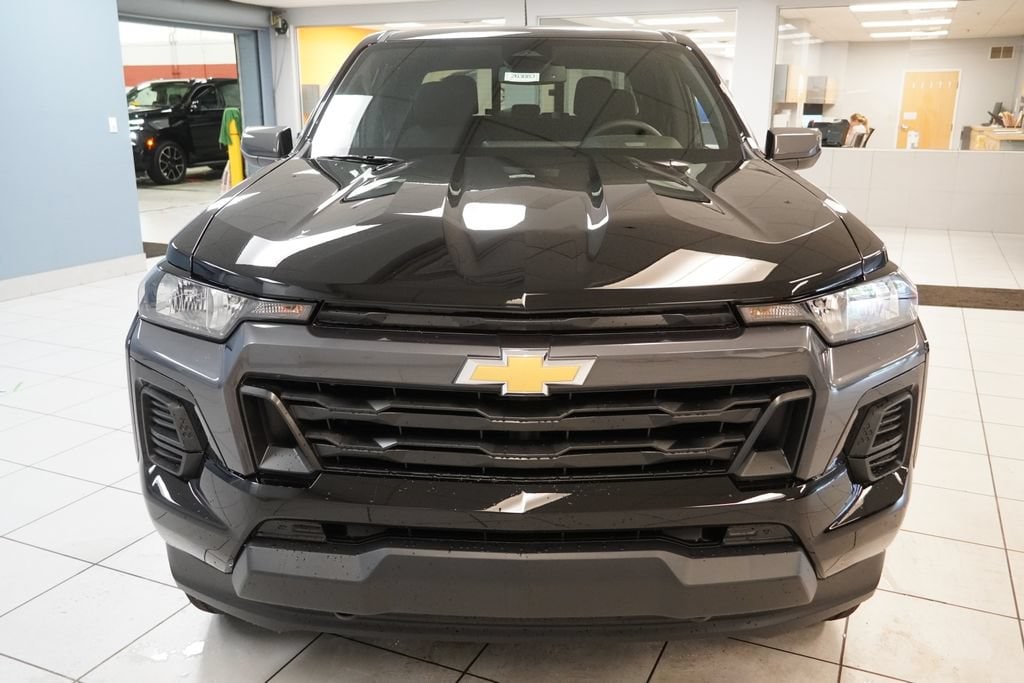 2026 Chevrolet Colorado LT - Photo 13