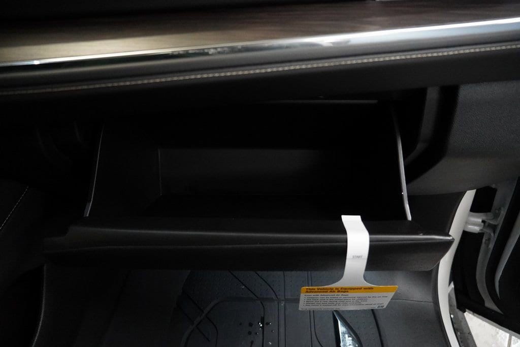 2025 Chevrolet Suburban Premier - Photo 31