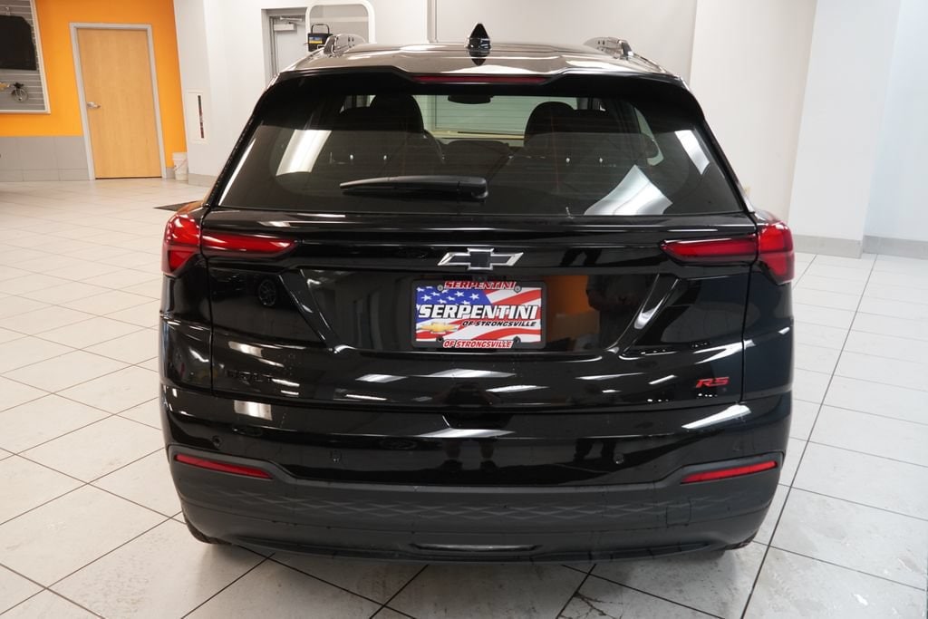 2027 Chevrolet Bolt RS - Photo 9
