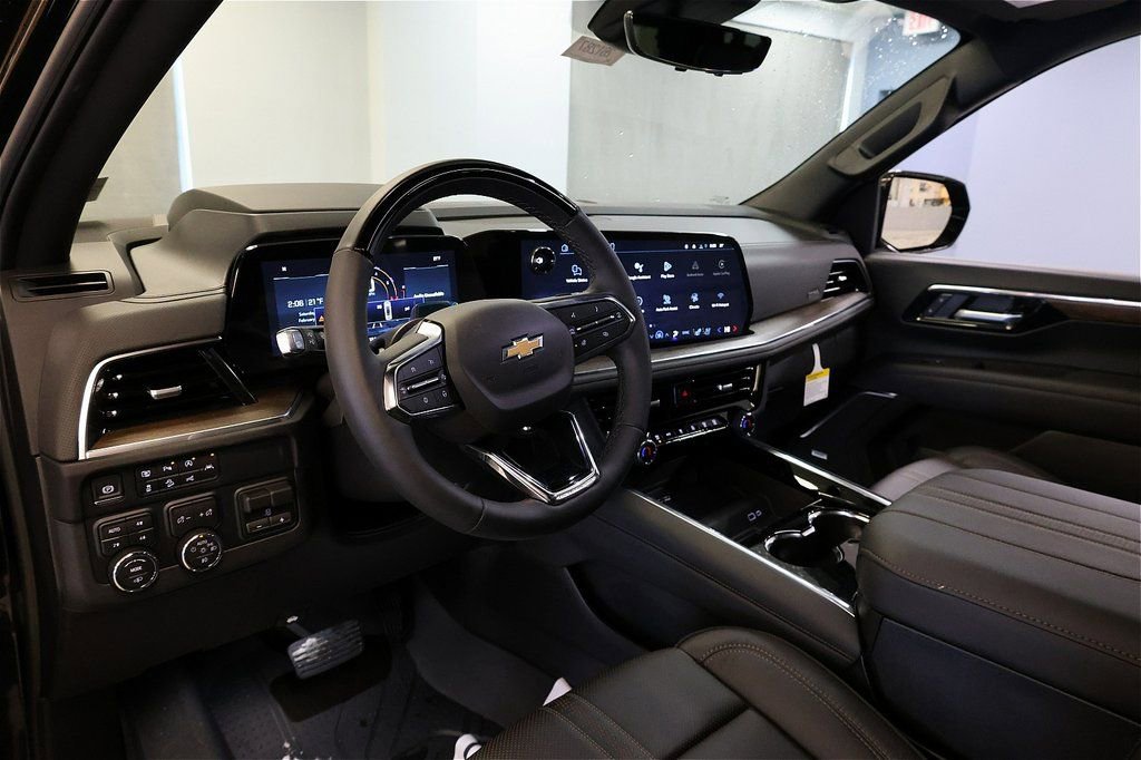 2026 Chevrolet Suburban High Country - Photo 19