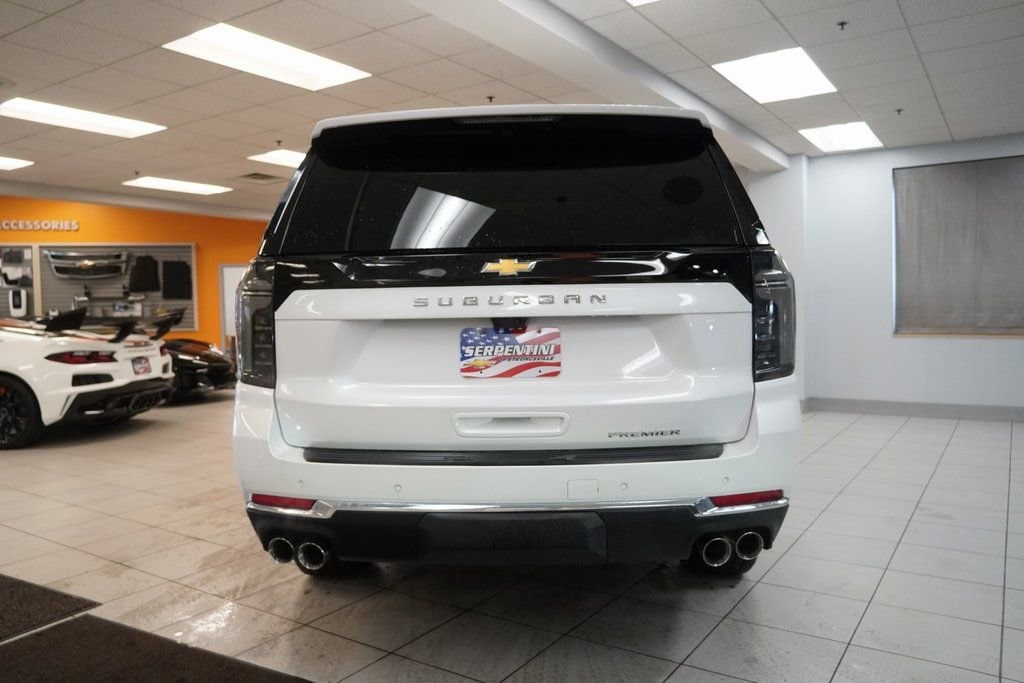 2025 Chevrolet Suburban Premier - Photo 13