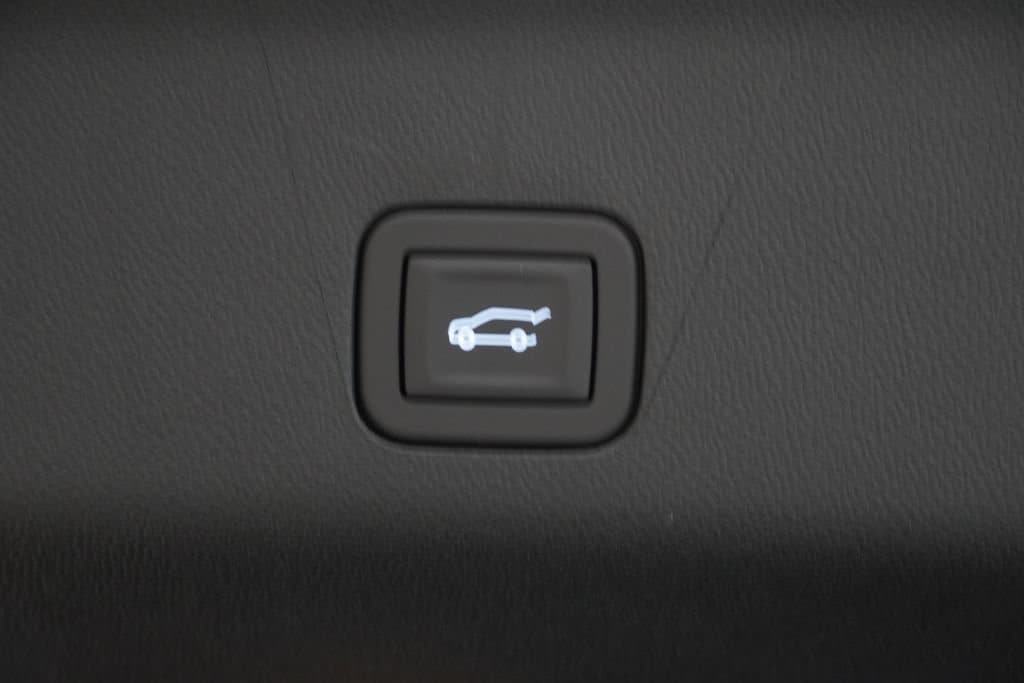 2026 Chevrolet Suburban Premier - Photo 12