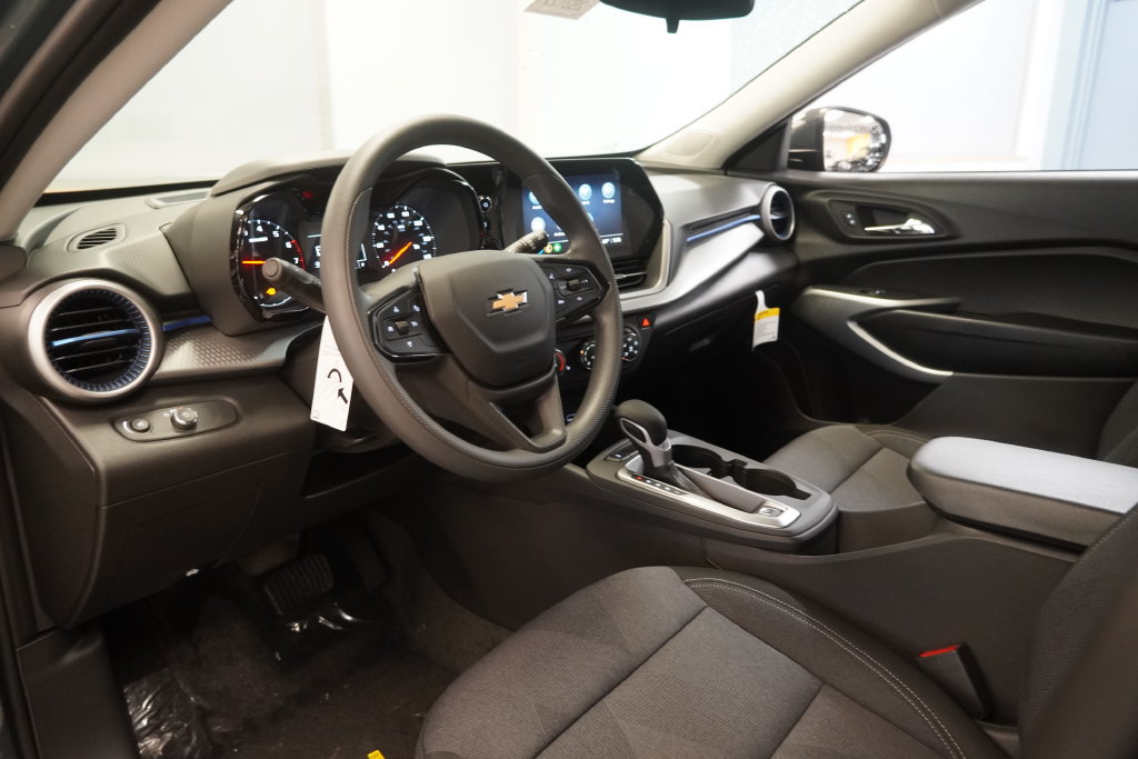 2026 Chevrolet Trax LS - Photo 5