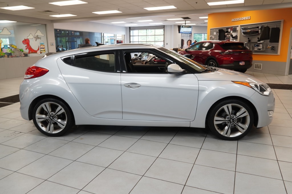 2017 Hyundai Veloster Value Edition - Photo 13