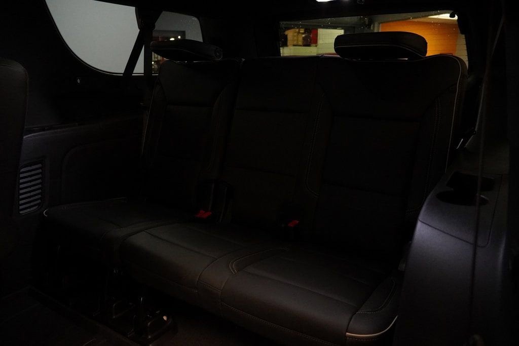 2025 Chevrolet Suburban Premier - Photo 23