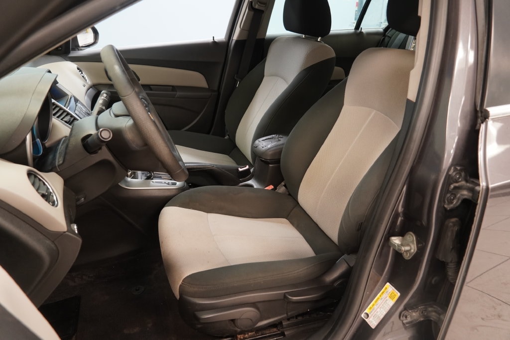 Used 2011 Chevrolet Cruze LS Sedan