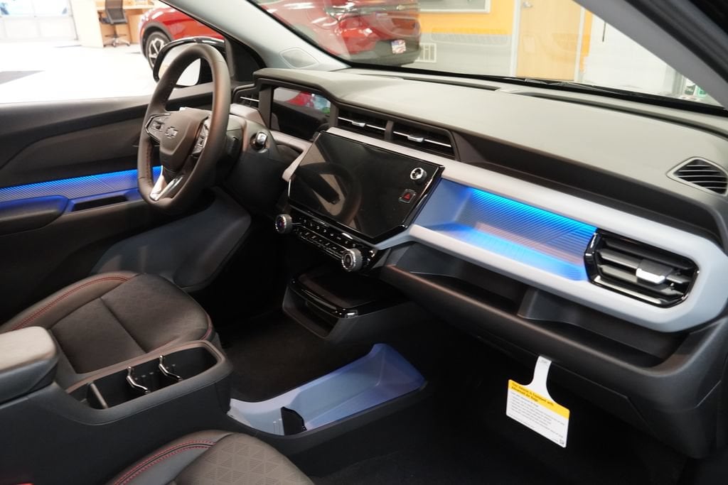 2027 Chevrolet Bolt RS - Photo 29