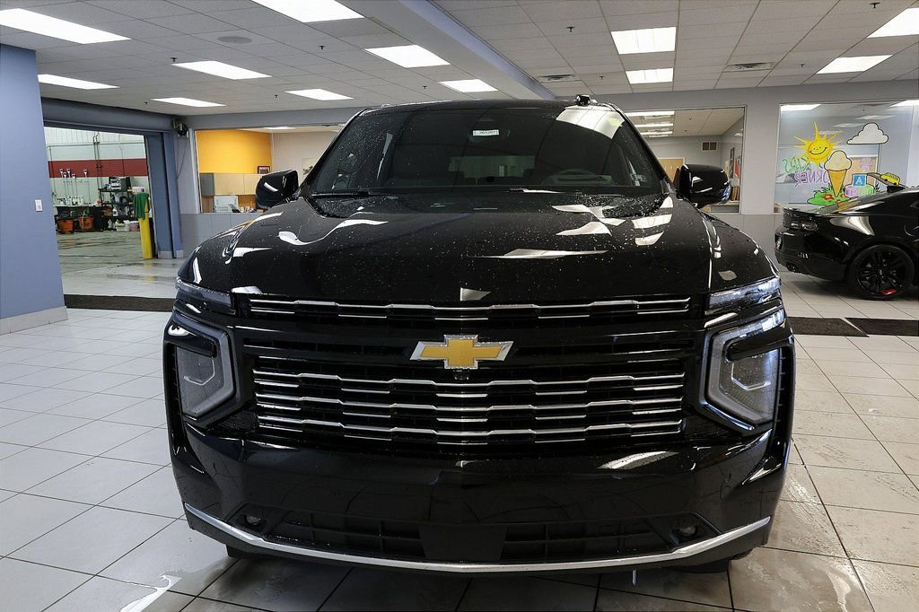 2026 Chevrolet Suburban High Country - Photo 8
