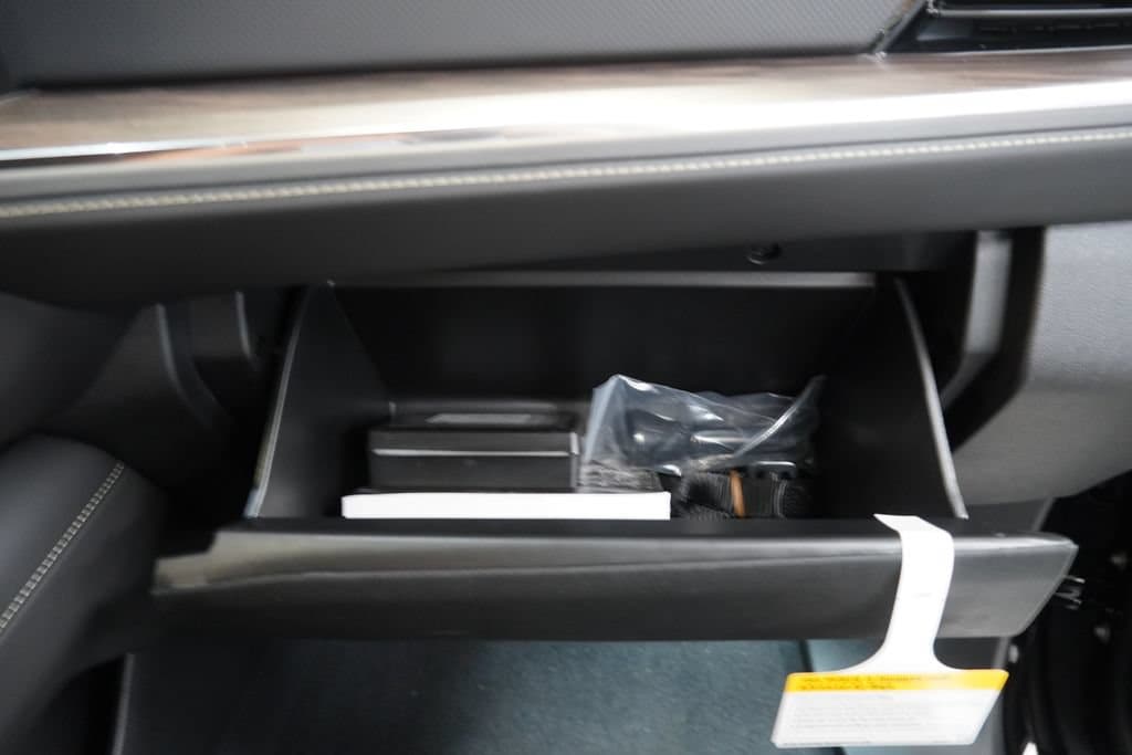 2026 Chevrolet Suburban Premier - Photo 42