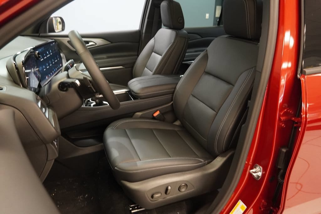New 2026 Chevrolet Traverse LT SUV