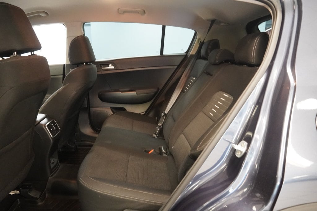 2020 Kia Sportage LX - Photo 25