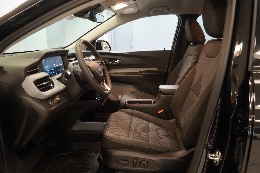 New 2027 Chevrolet Bolt LT SUV
