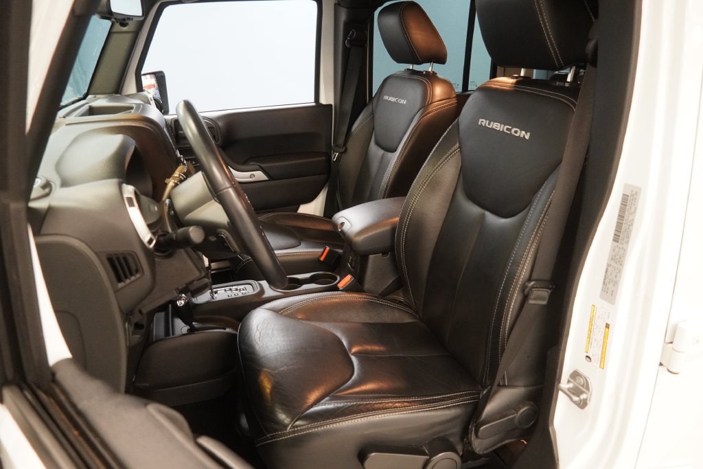 Used 2015 Jeep Wrangler Unlimited Rubicon SUV