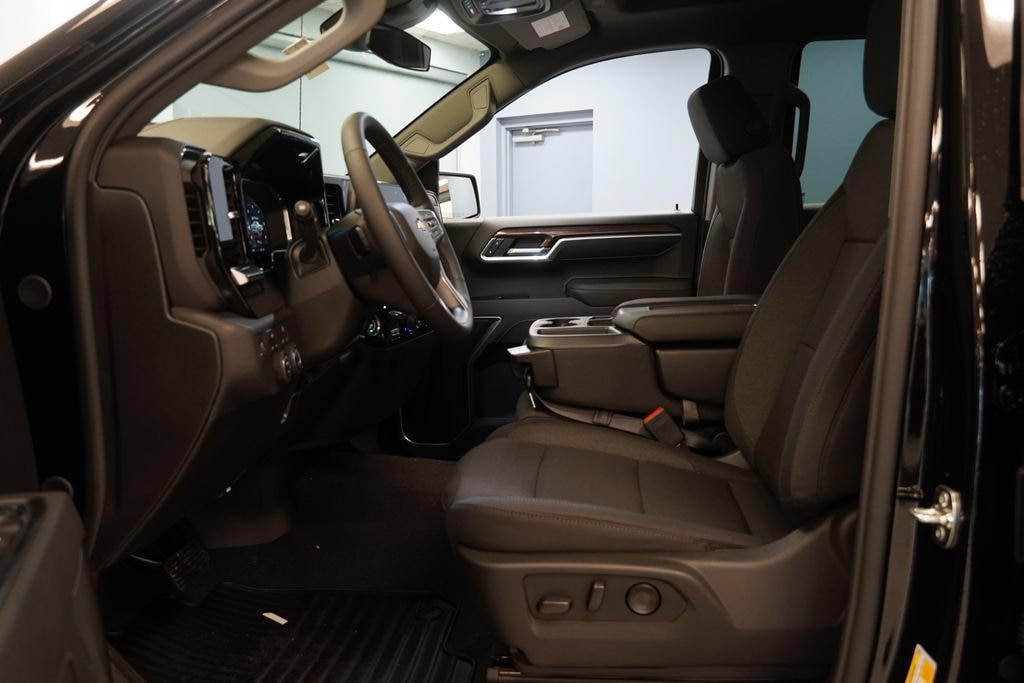 New 2026 Chevrolet Silverado 1500 LT (2FL) Truck