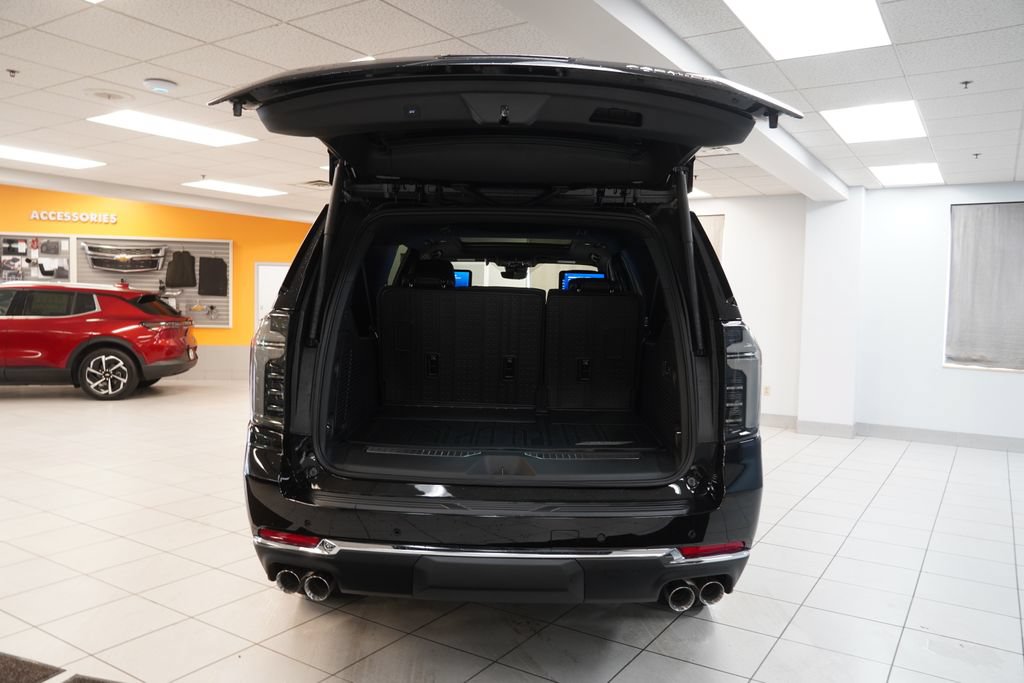 2026 Chevrolet Suburban Premier - Photo 9