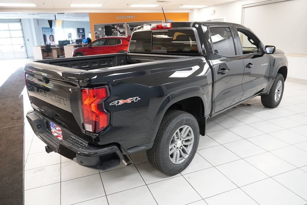 2026 Chevrolet Colorado LT - Photo 10