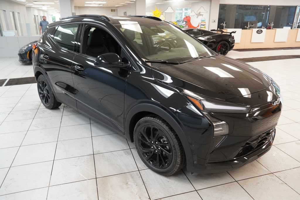 2027 Chevrolet Bolt RS - Photo 13