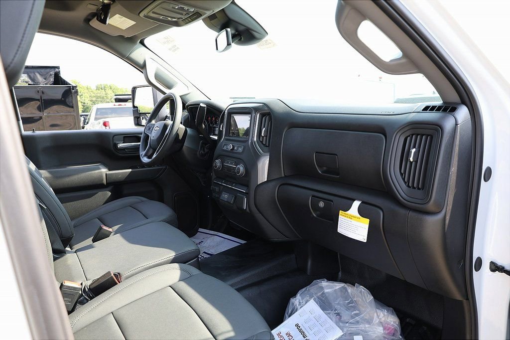 2025 Chevrolet Silverado 2500 HD Work Truck - Photo 18