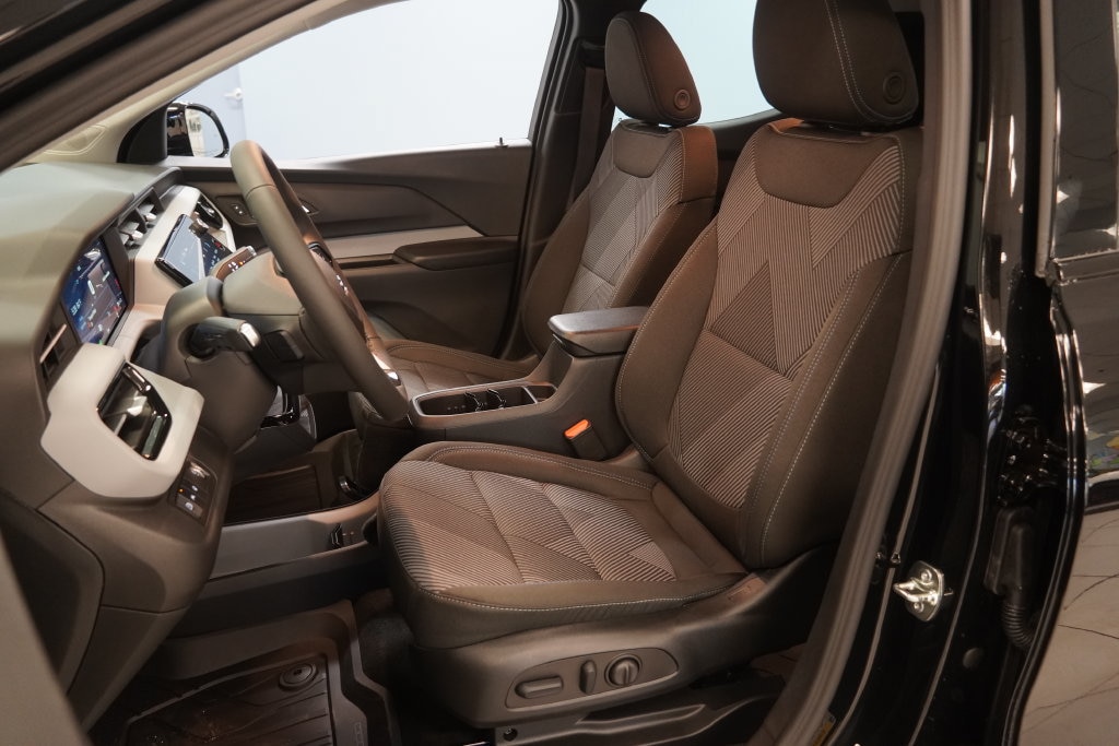 New 2027 Chevrolet Bolt LT SUV
