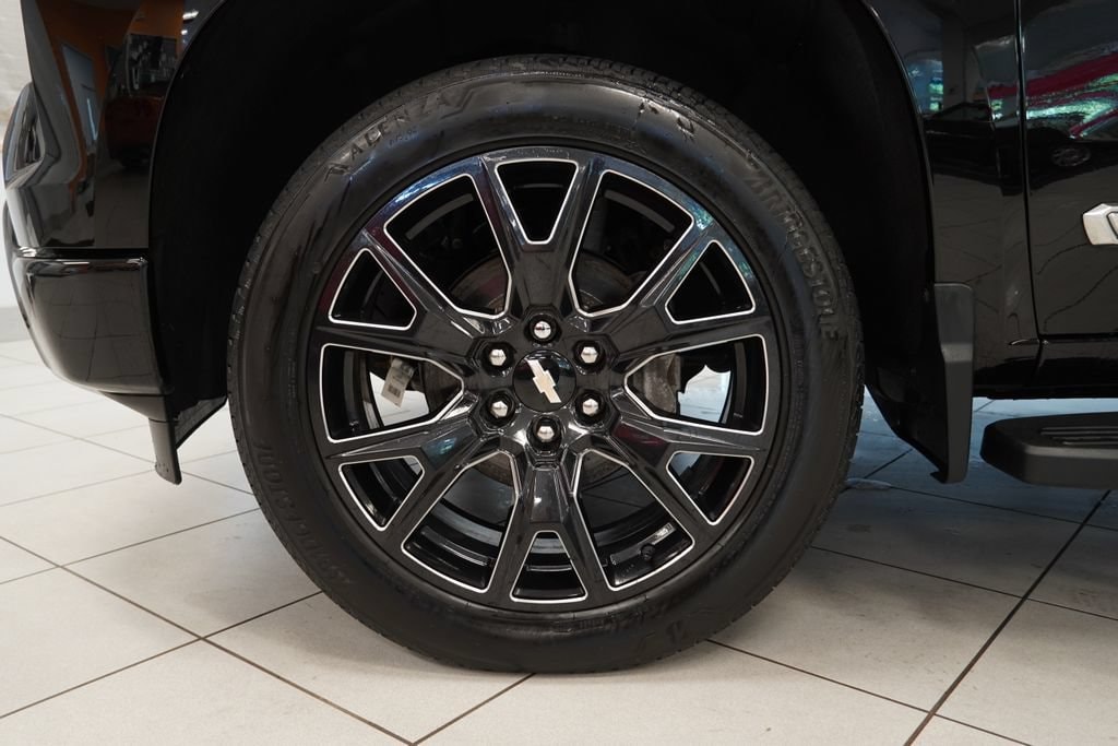 2024 Chevrolet Silverado 1500 High Country - Photo 16