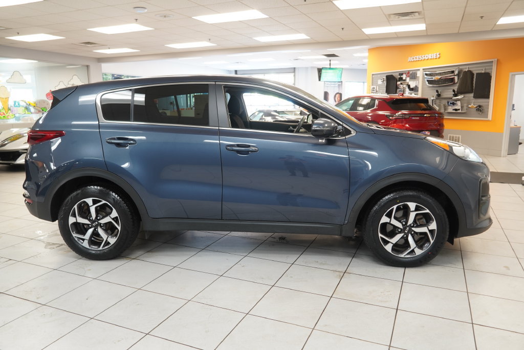 2020 Kia Sportage LX - Photo 12
