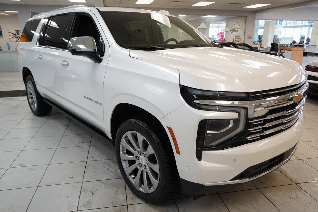 2025 Chevrolet Suburban Premier - Photo 17