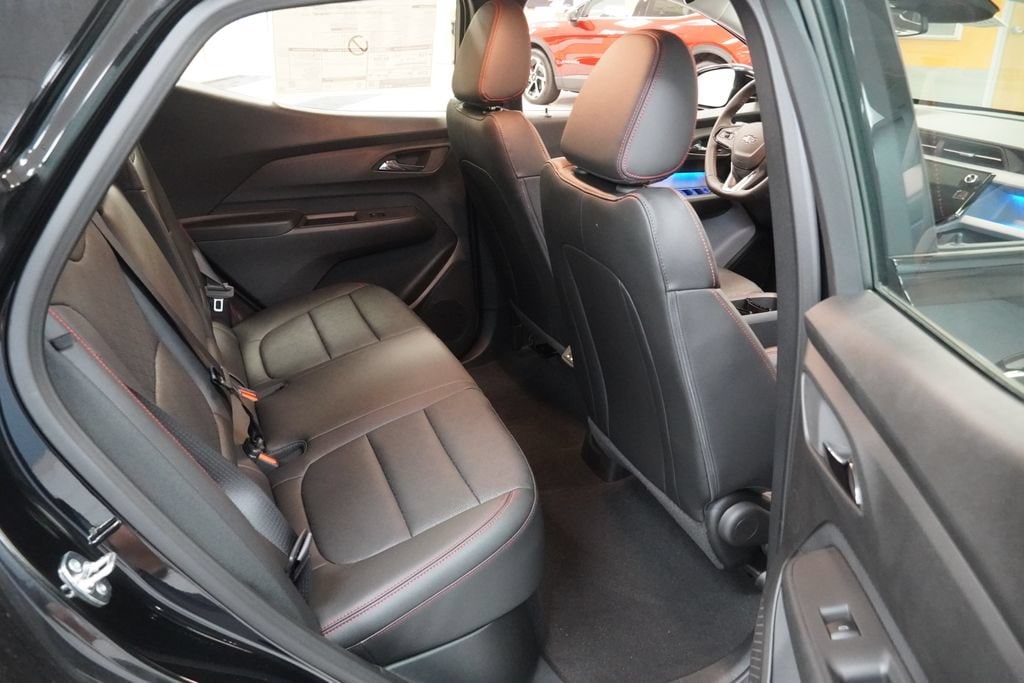 2027 Chevrolet Bolt RS - Photo 23