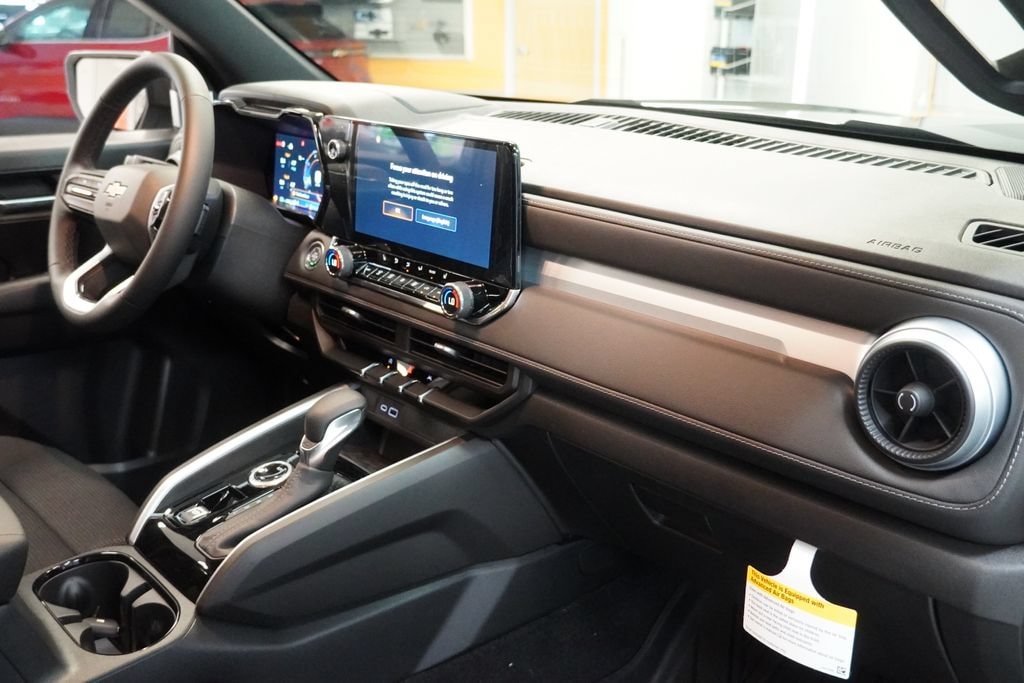 2026 Chevrolet Colorado LT - Photo 25