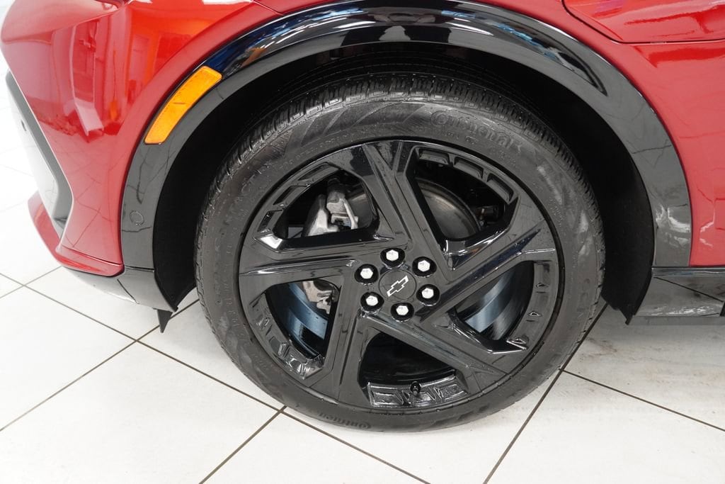 2025 Chevrolet Equinox EV RS - Photo 23