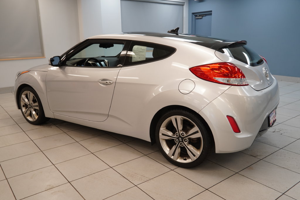 2017 Hyundai Veloster Value Edition - Photo 8