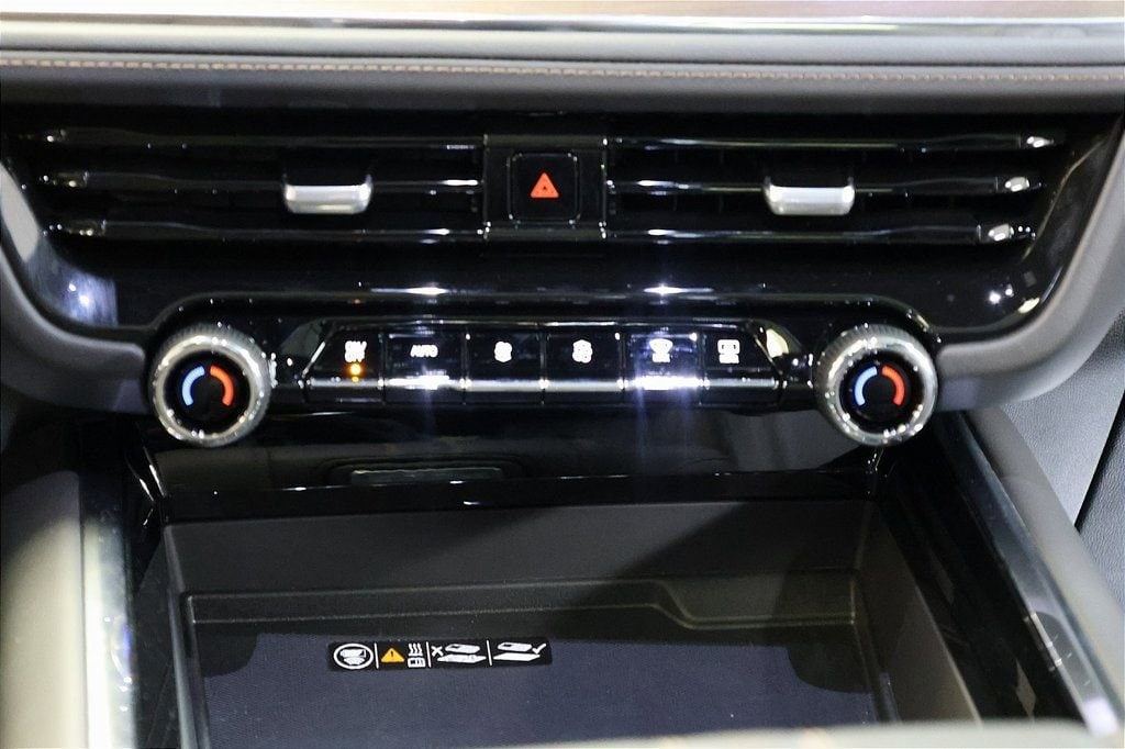 2026 Chevrolet Suburban High Country - Photo 15