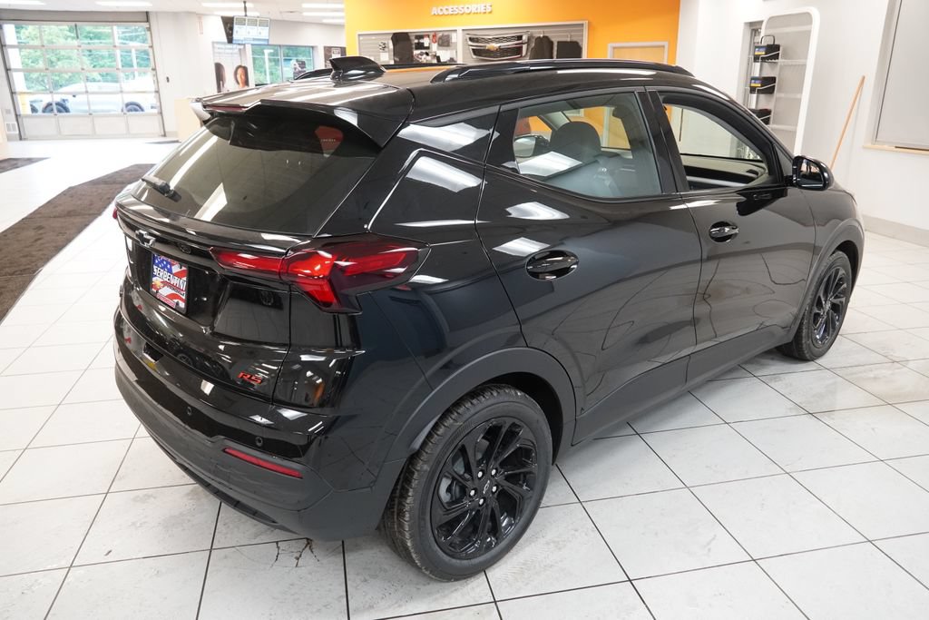 2027 Chevrolet Bolt RS - Photo 11