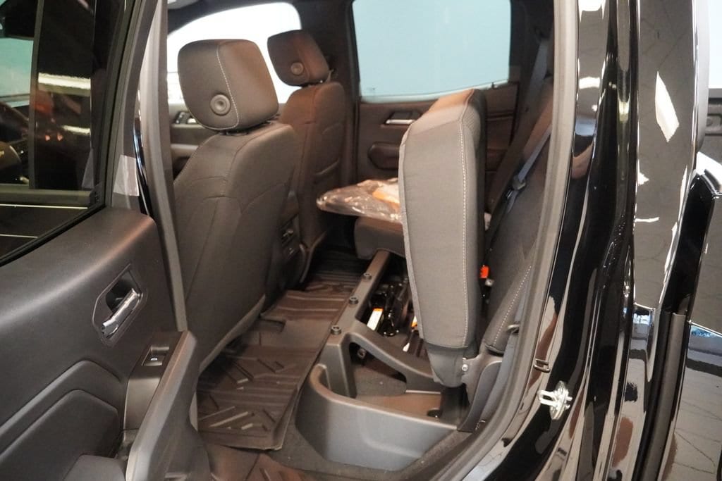 2026 Chevrolet Colorado LT - Photo 17