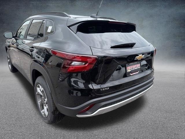 2026 Chevrolet Trax LT - Photo 11