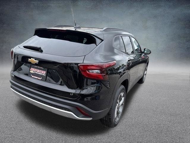 2026 Chevrolet Trax LT - Photo 7