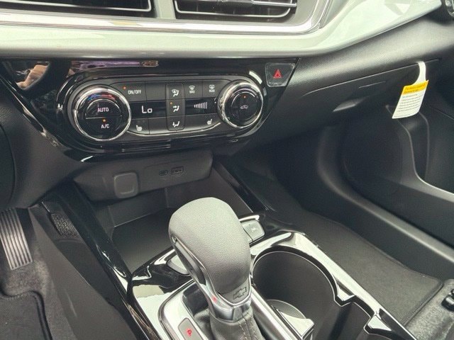 2026 Chevrolet Trax LT - Photo 18