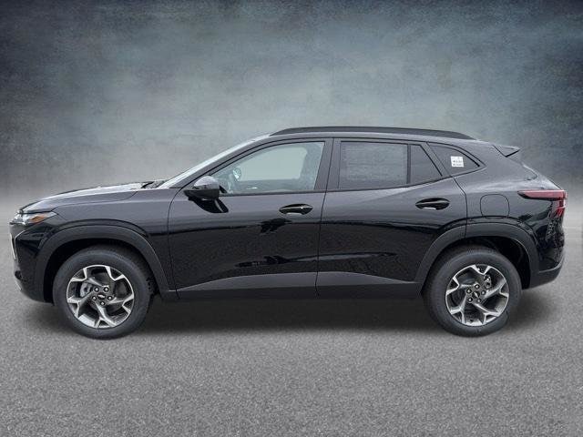 2026 Chevrolet Trax LT - Photo 10
