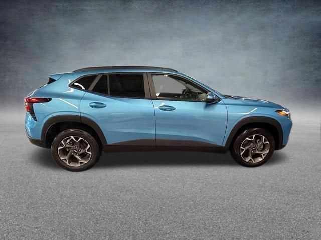 2026 Chevrolet Trax LT - Photo 13