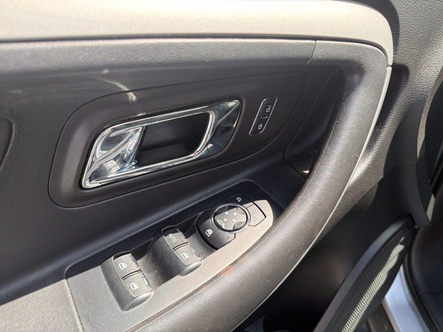 2014 Ford Taurus SEL - Photo 11