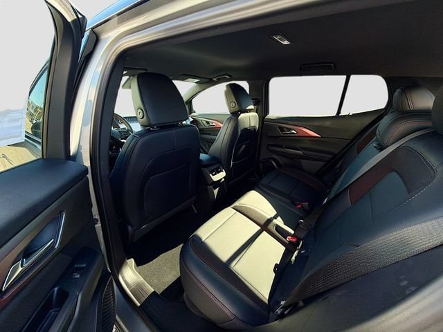 2026 Chevrolet Equinox EV RS - Photo 28