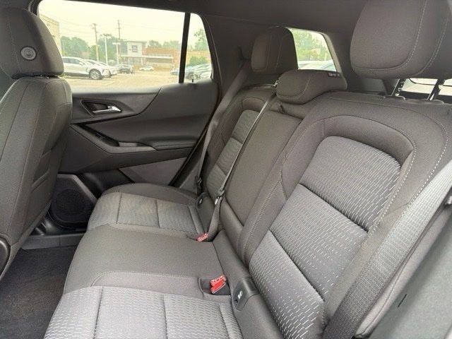 2027 Chevrolet Equinox LT - Photo 17