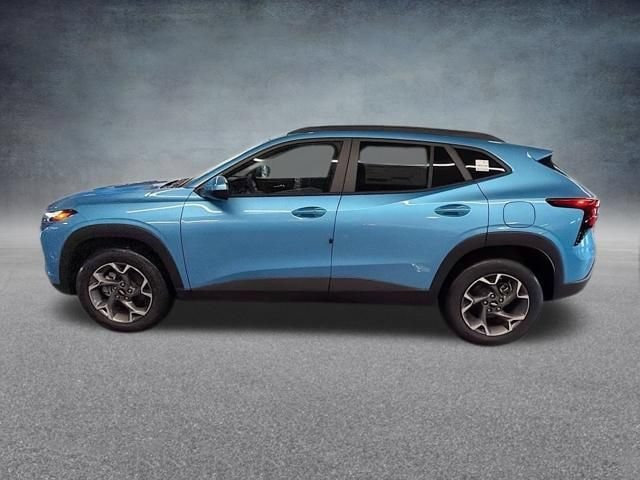 2026 Chevrolet Trax LT - Photo 8